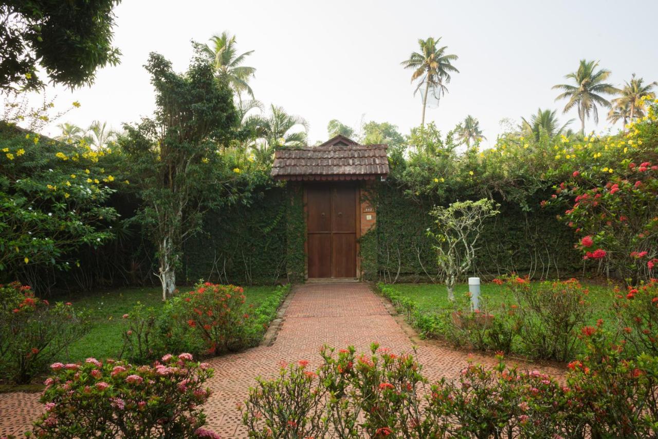 Abad Whispering Palms Hotel Kumarakom Eksteriør billede