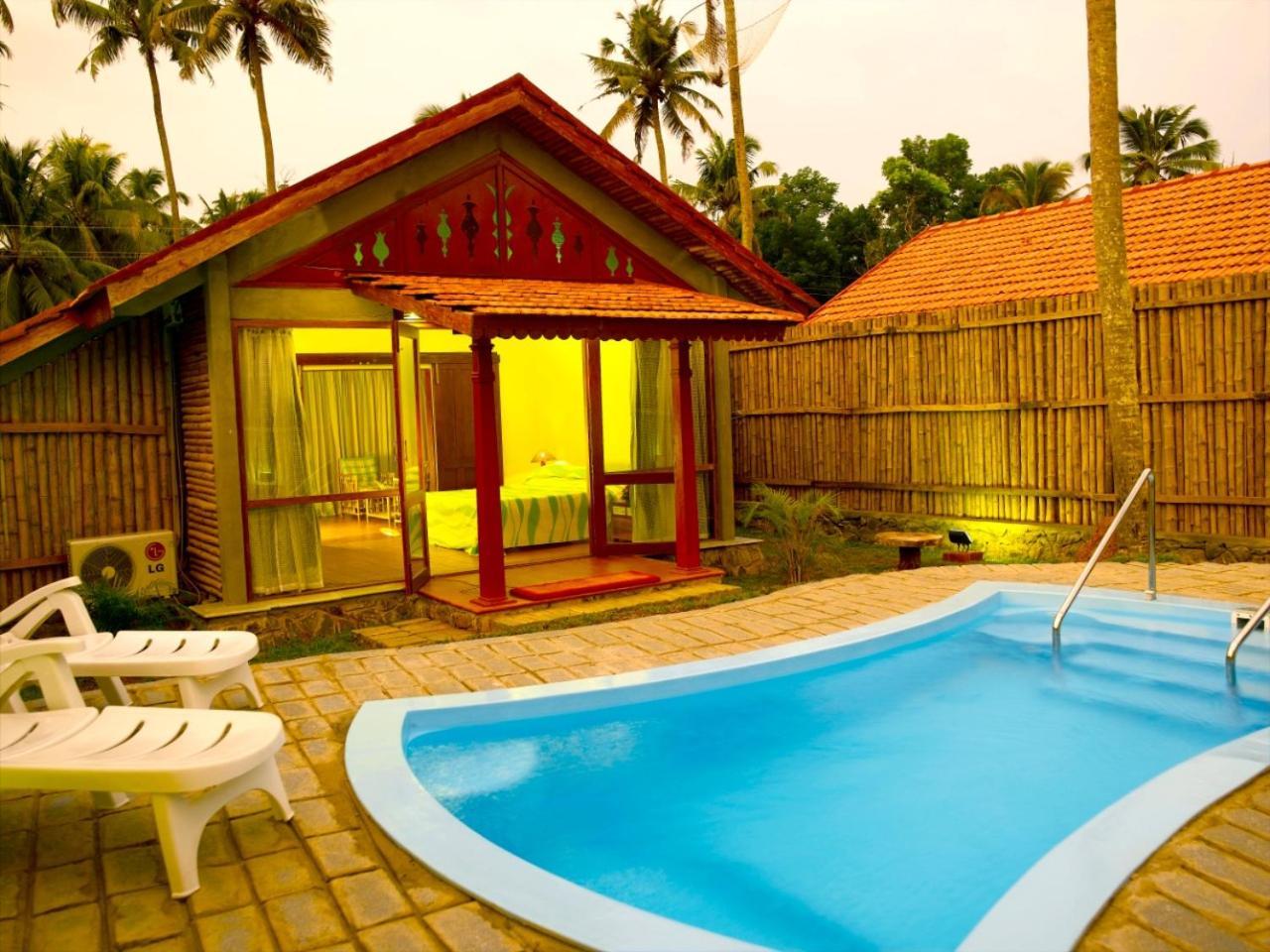 Abad Whispering Palms Hotel Kumarakom Eksteriør billede
