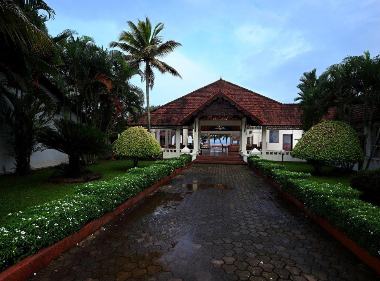 Abad Whispering Palms Hotel Kumarakom Eksteriør billede