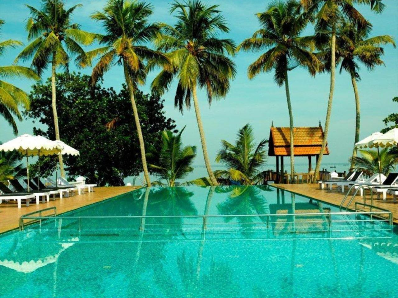 Abad Whispering Palms Hotel Kumarakom Eksteriør billede