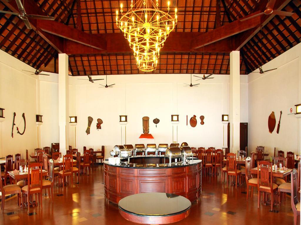 Abad Whispering Palms Hotel Kumarakom Eksteriør billede