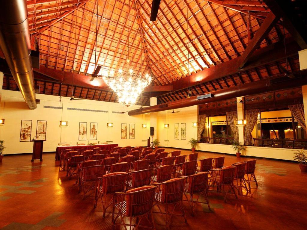 Abad Whispering Palms Hotel Kumarakom Eksteriør billede