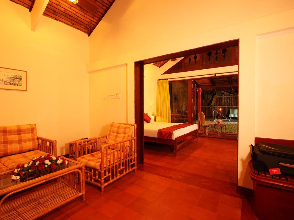 Abad Whispering Palms Hotel Kumarakom Eksteriør billede