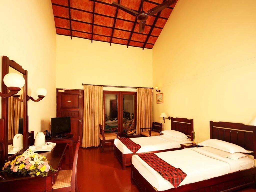 Abad Whispering Palms Hotel Kumarakom Eksteriør billede